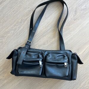 Samo Ondoh Pocket Utility Bag in black